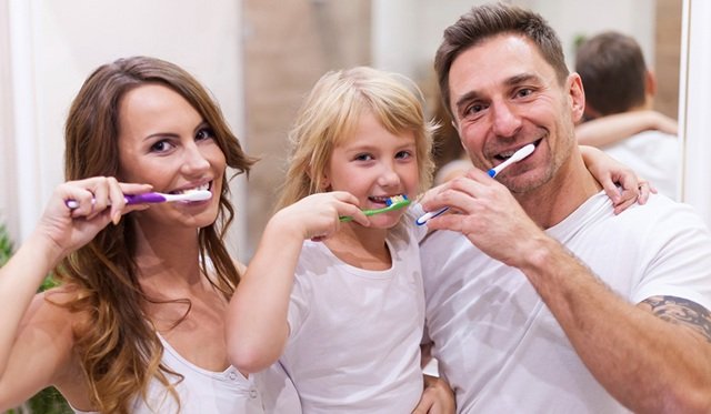 Creating Healthy Dental Habits At Home With Family Dentistry
